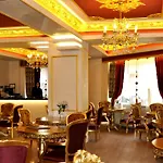 Aquarium Hotel