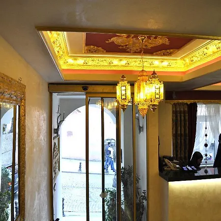 Aquarium Hotel