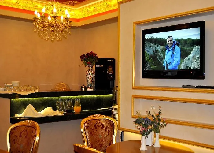 Aquarium Hotel 3*