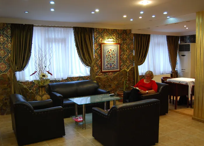 Aquarium Hotel 3*