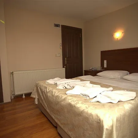 Aquarium Hotel 3*
